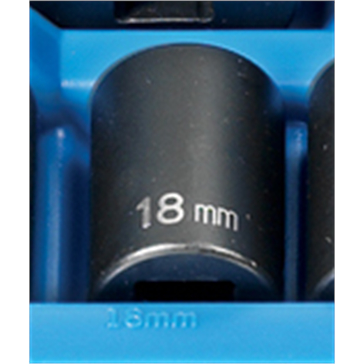 Grey Pneumatic 1/2" Drive x 18mm Standard - 12 Point Socket